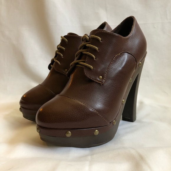 Forever 21 Chunky Oxford Pumps - Picture 1 of 4